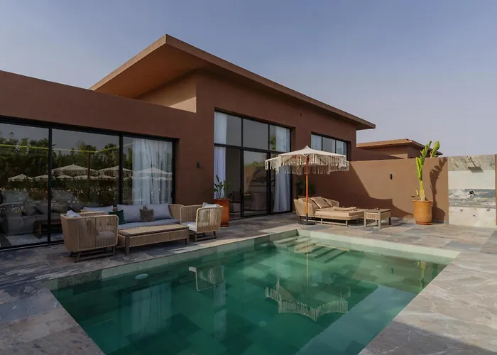 Boetiek hotel: Nommos Beach Resort & Pool Club