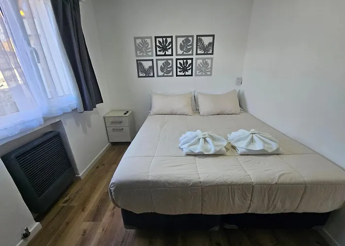 Hotel: Los Dones Departamentos DAT