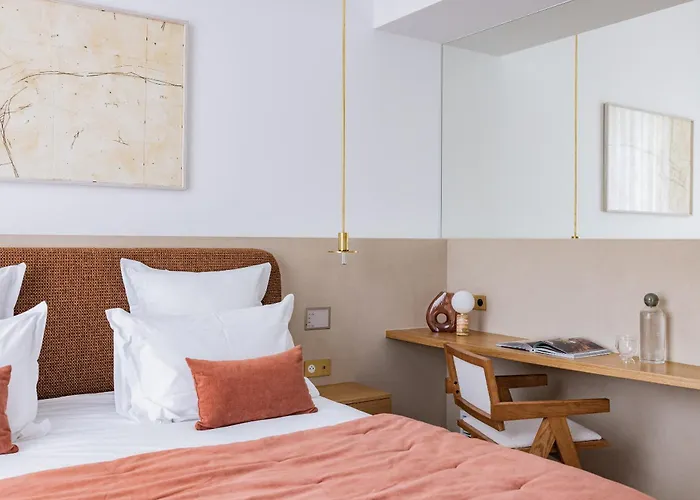 Hôtel-boutique: 1.75 Paris La Source