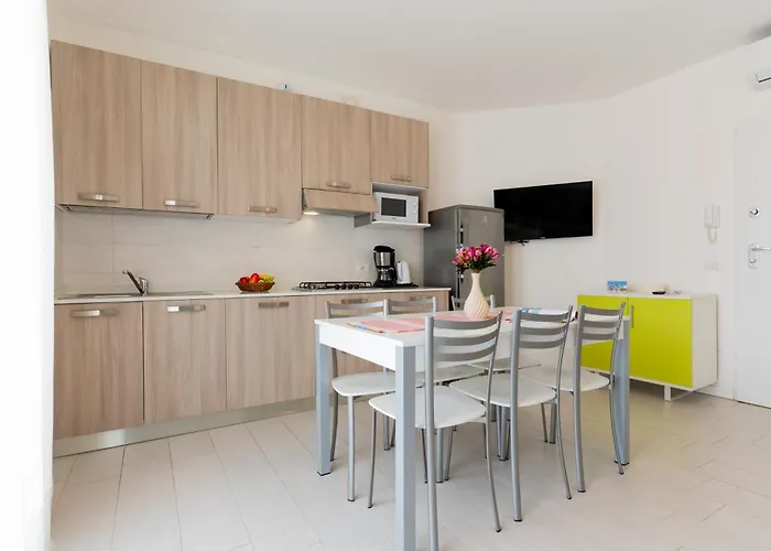 Casa vacanza: Mimose Lido Altanea