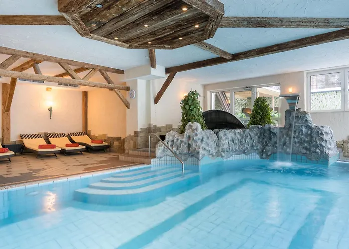Hotel Alpenkönigin - ALPINE LUXURY - Sommer Silvretta Premium Card inklusive