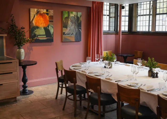 Hotel: Old Bank Hotel