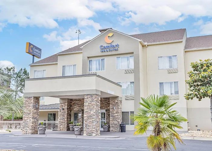 Comfort Inn & Suites Montgomery East Carmichael Rd