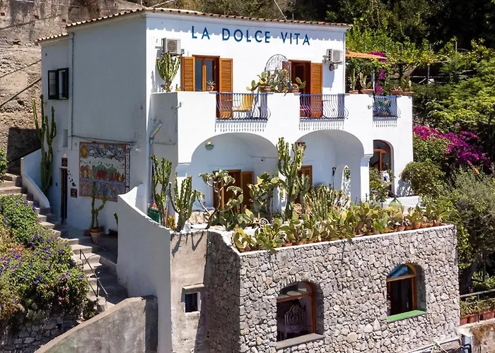 La Dolce Vita A Positano Boutique