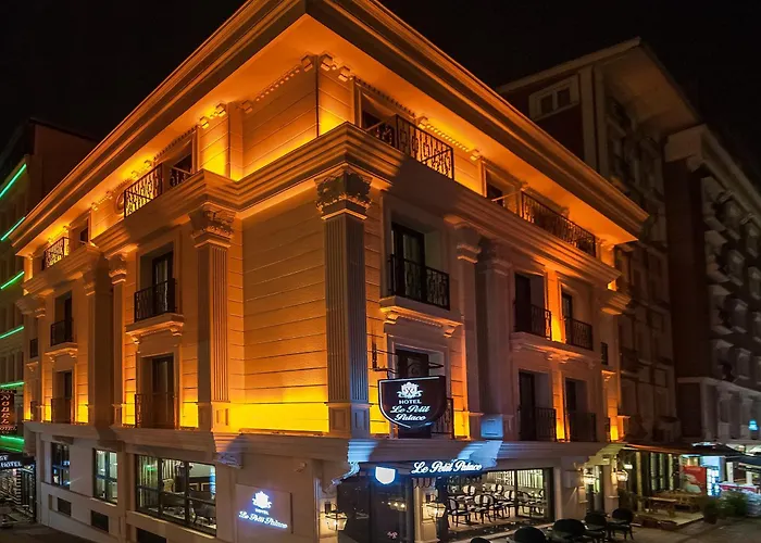 Spahotel: Le Petit Palace Hotel - Special Category