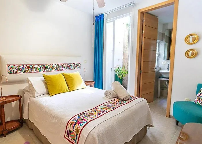 B&B only: Casa De Las Bugambilias B&B