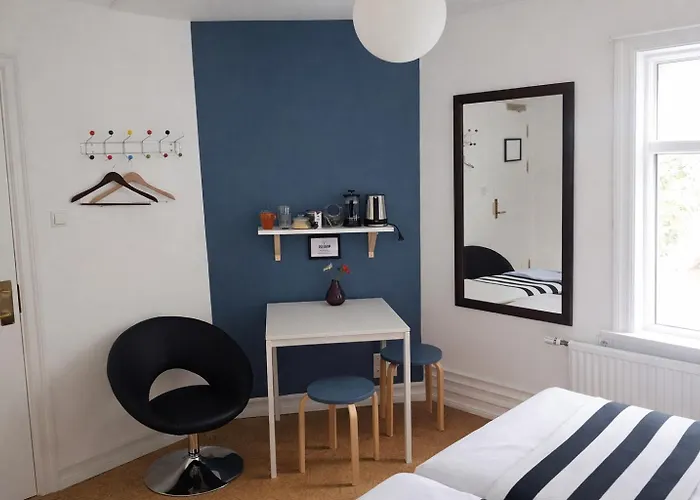 Refurinn Reykjavik Guesthouse