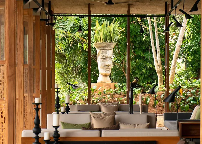 Hotel with view: Haritha Villas & Spa