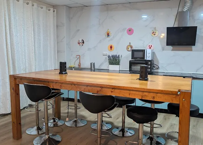 Hoomy Hostel