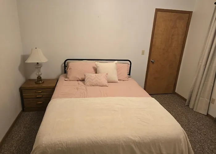 Poplars Lake Life Resort