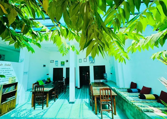 Surf Bay Hotel