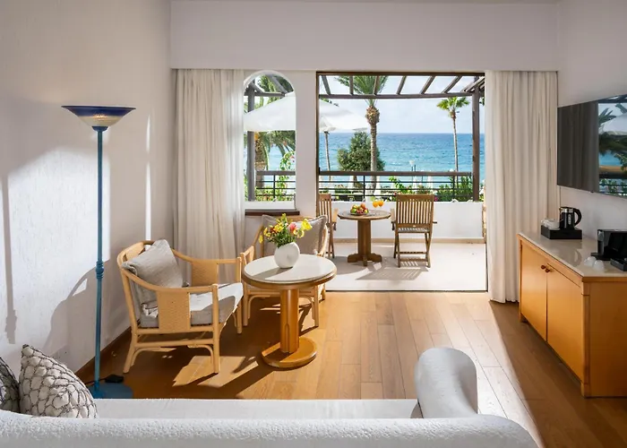 Golf hotel: Coral Beach Hotel & Resort Cyprus