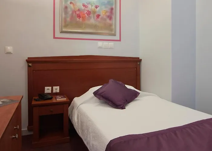 Günstiges Hotel: Triton Hotel Piraeus