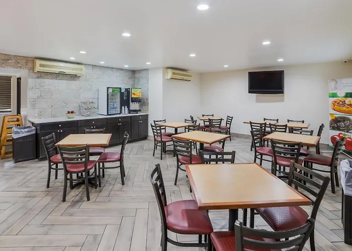 Quality Inn & Suites Goodyear - Phoenix West