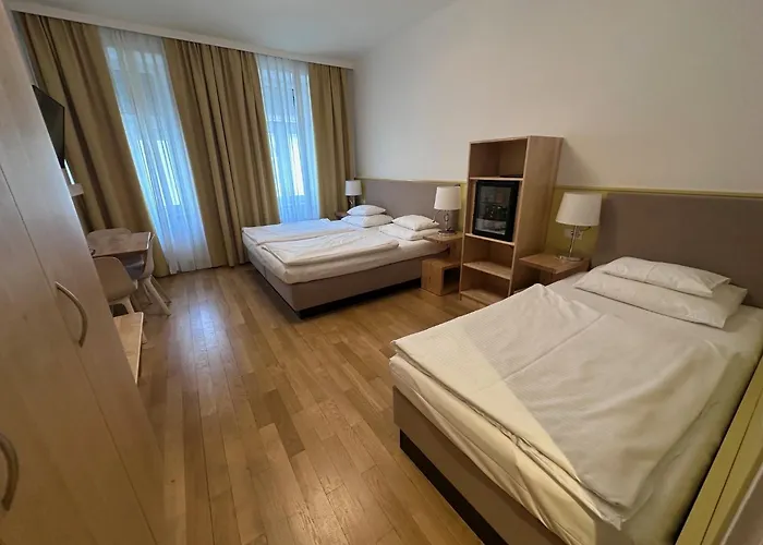 Hotel Caroline