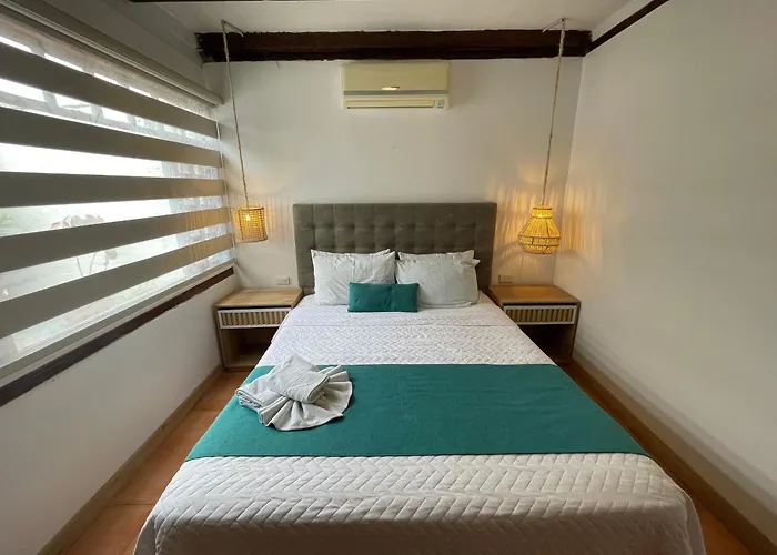 Hosteria Punta Blanca