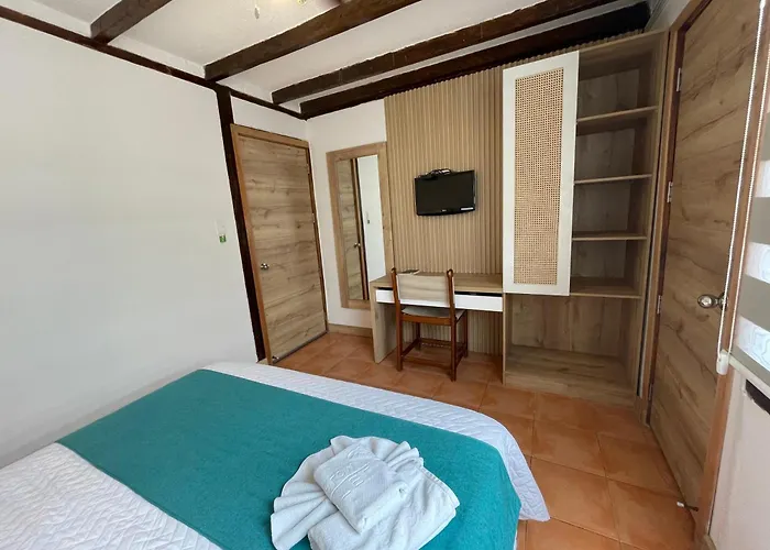 Hosteria Punta Blanca