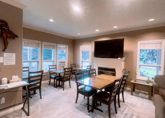 Cornerstone Bed And Breakfast