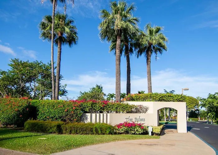 Hotel near College: Palms At Wailea