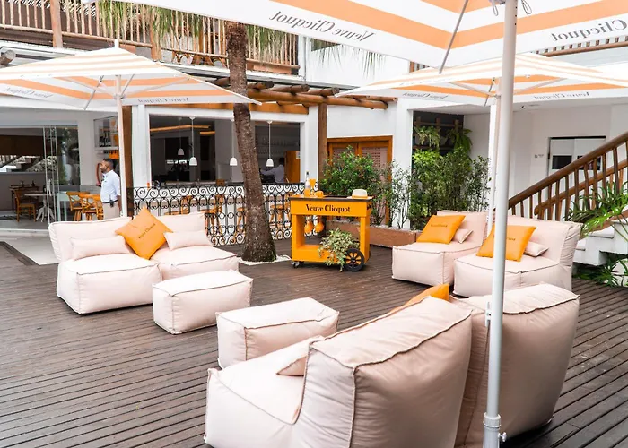 Maui (Adults Only)