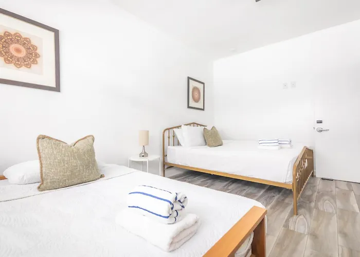 Pet Friendly hotel: Boutique Apartments Flamingo