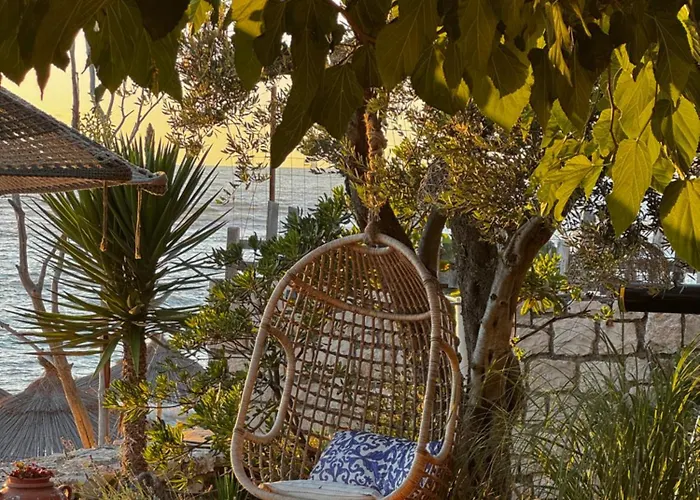 Hotel 4 stelle: Kallmi View Eco Rooms
