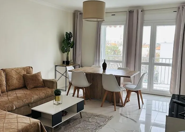 Bel Appartement spacieux T4 avec 2 Parkings privée Gratuit