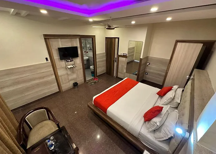 Family Hotel: King Castle Mcleodganj-Centrally Heated And Air Cooled- Near Mall Road - Free Parking