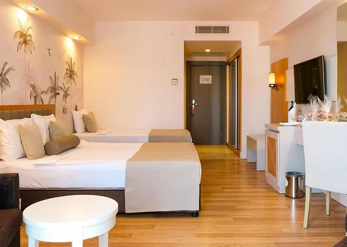 Side Aluna Hotel