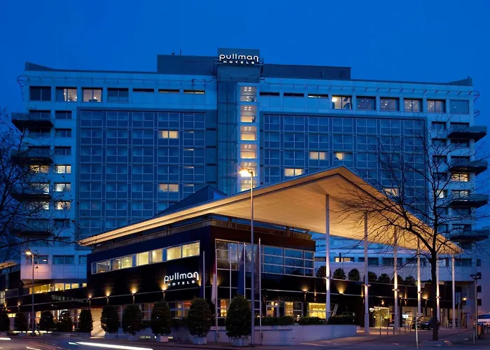 Сity center hotels Pullman Cologne