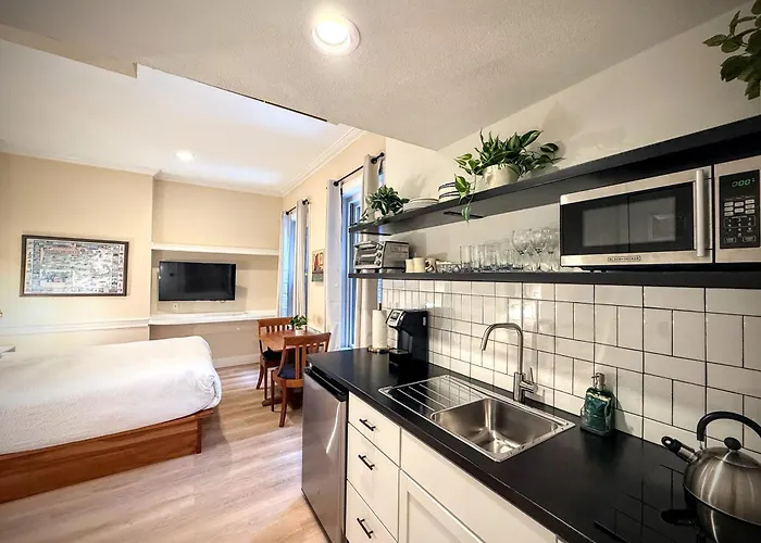 Airport Hotel: Copley House