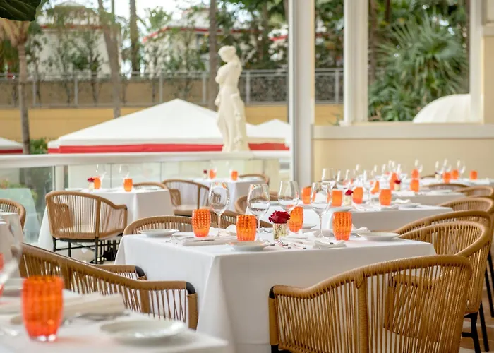 Acqualina Resort&Residences