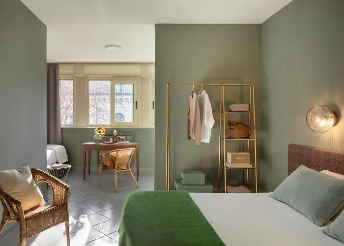 Dog friendly hotels Marisa