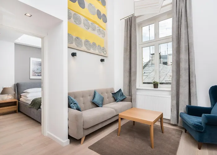 Venetian House Market Square Aparthotel