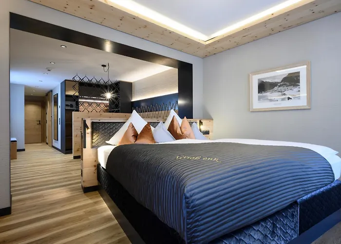 4-Sterne-Hotel: Hotel Tirol