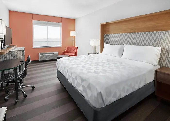 Luxury hotel only: Holiday Inn Odessa By Ihg
