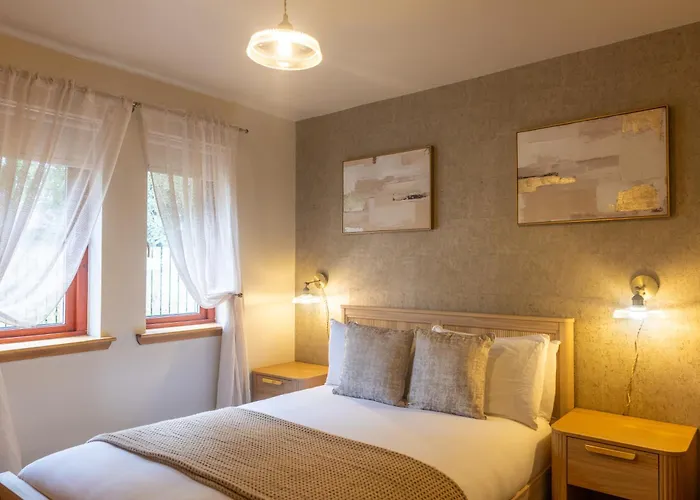 Villa: Luss Cottages At Glenview