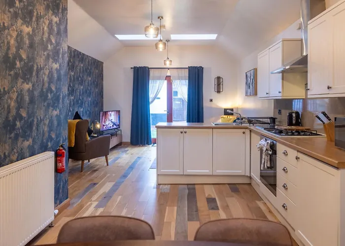 Villa: Luss Cottages At Glenview