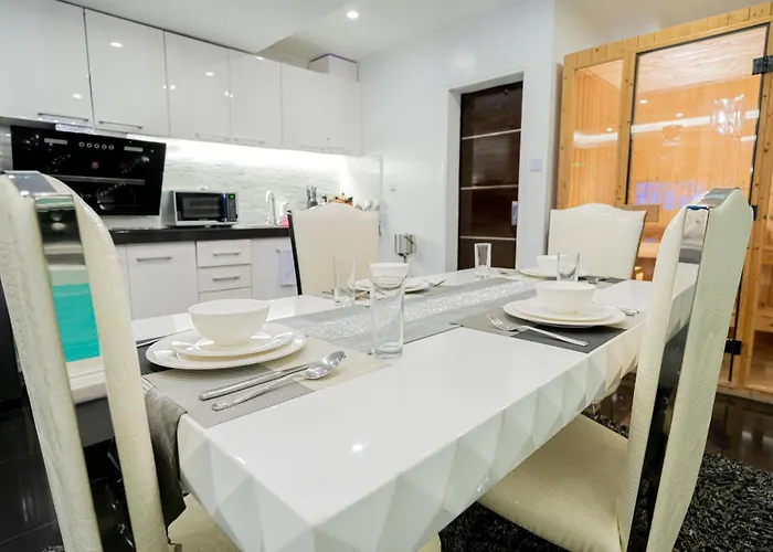 5 star hotel: Luks Lofts Hotel & Residences
