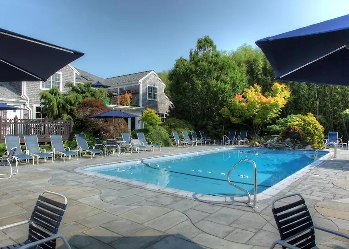 Central hotel: Pleasant Bay Village Resort