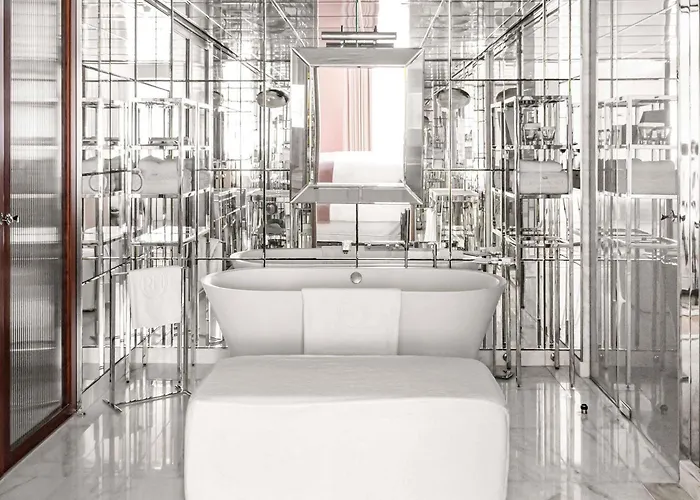 Hôtel Le Royal Monceau Raffles Paris