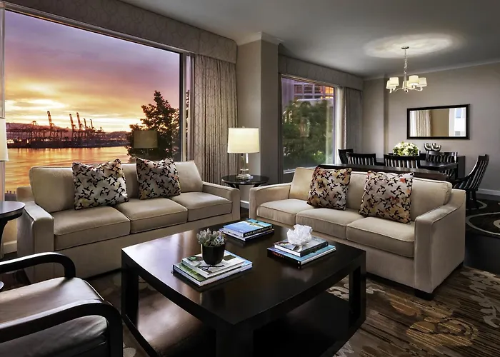 Ski hotel: Fairmont Waterfront