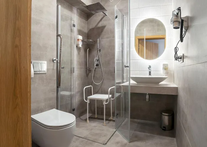 Cheap hotel: Hotel Zawisza