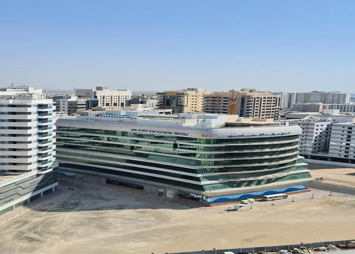 Hotels with pool Grand Excelsior Al Barsha