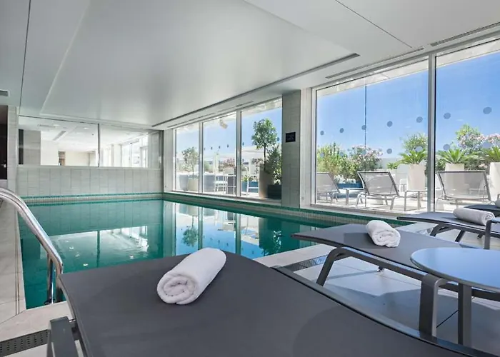Hôtel avec piscine: Golden Tulip Marseille Euromed