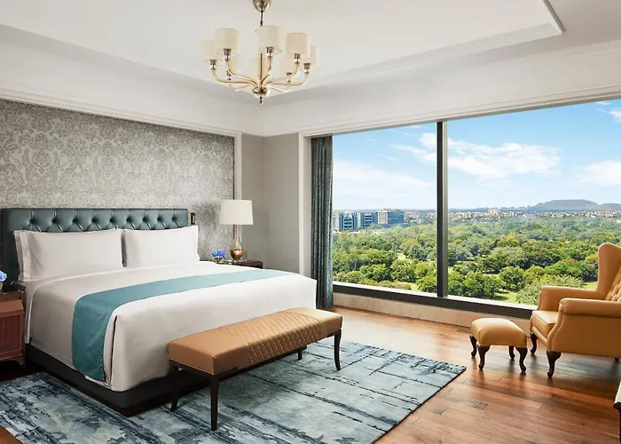5 star hotel: The Ritz-Carlton, Pune