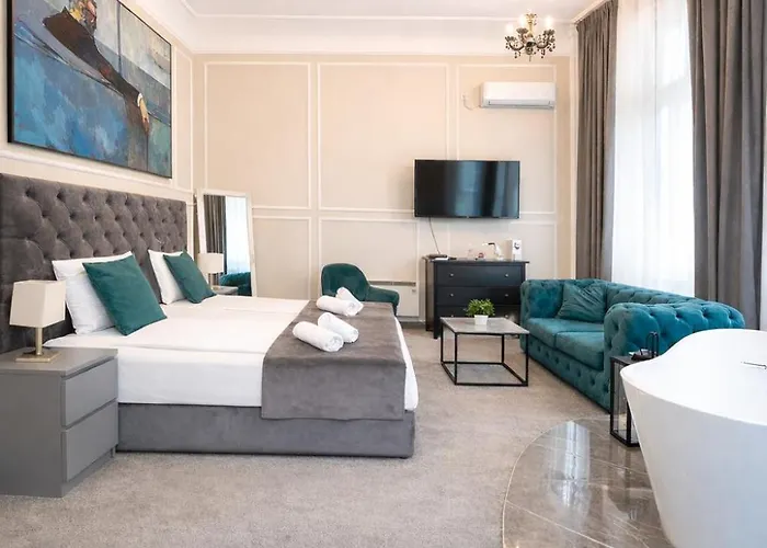 3 star hotels Kings Palace Suites