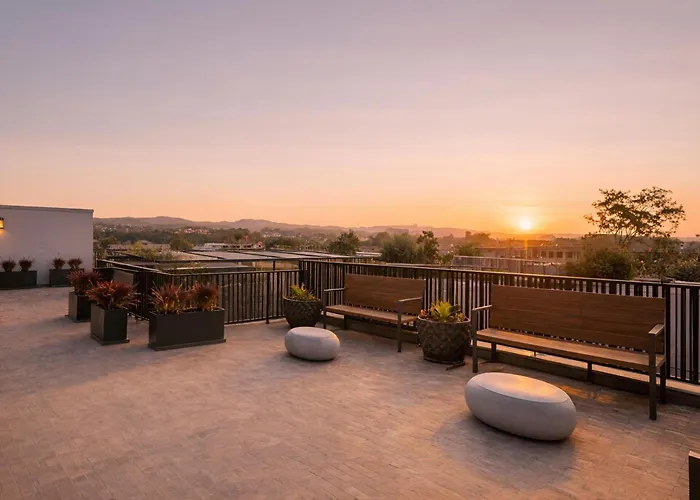 Apart hotel: Premium City Suites - Free Secured Parking - Family Friendly