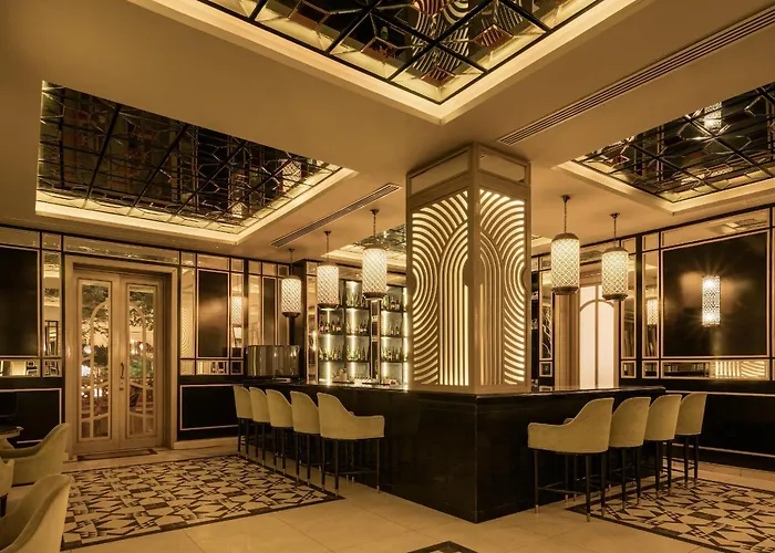 Hotel: Grand Palace - Couples Only 18 Years Plus (Adults Only)