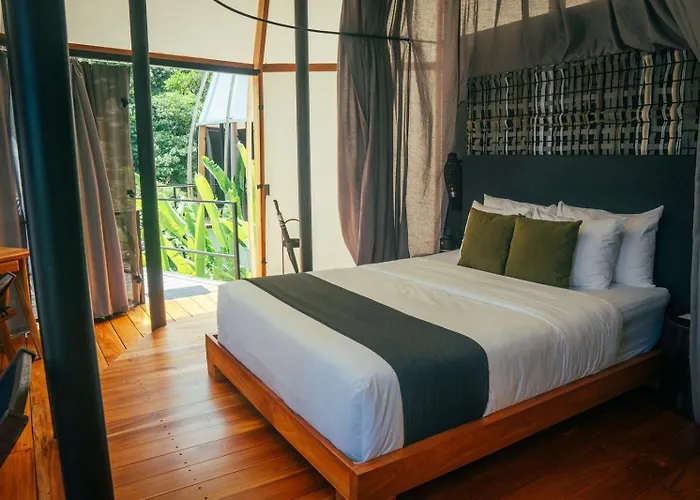 Chalet: Art Villas Costa Rica, Villas&Glamping
